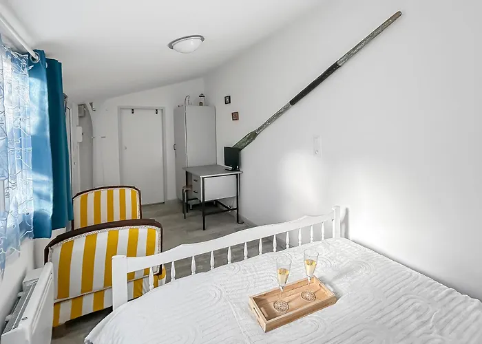 Confort Et Calme à *